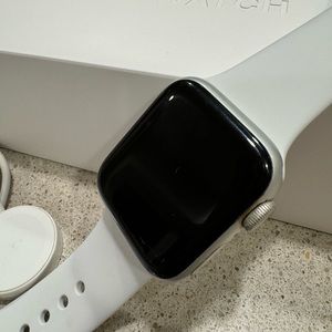 Apple Watch Series 5, 40mm silver